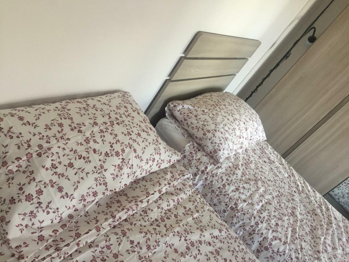 Female Dormitory For Only Female Bed & Breakfast Rome Exterior photo