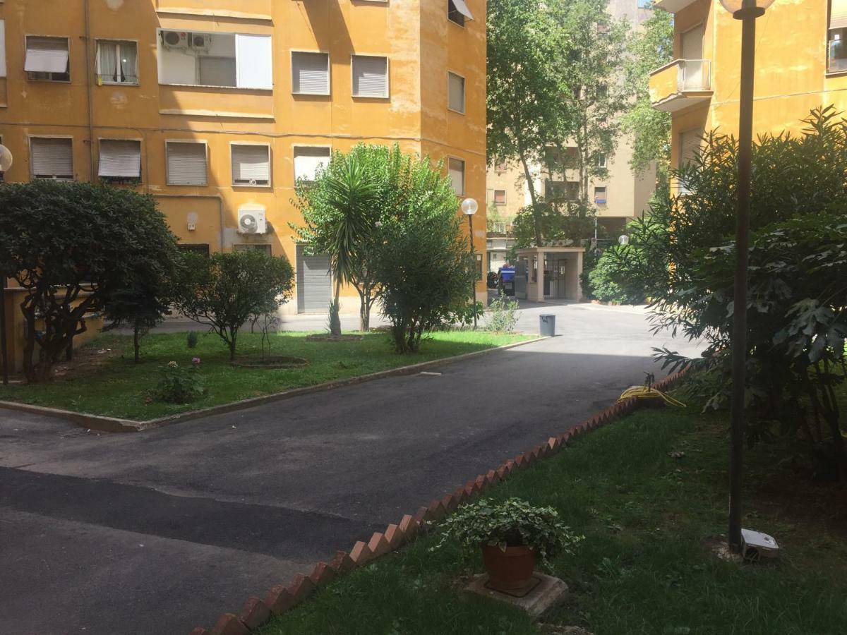 Female Dormitory For Only Female Bed & Breakfast Rome Exterior photo